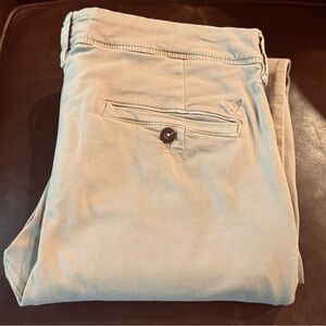 American Eagle Outfitters Light Khaki Chinos